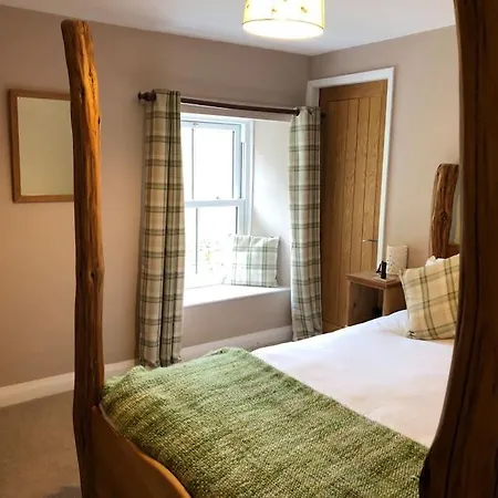 West Shaw Cote * Bainbridge